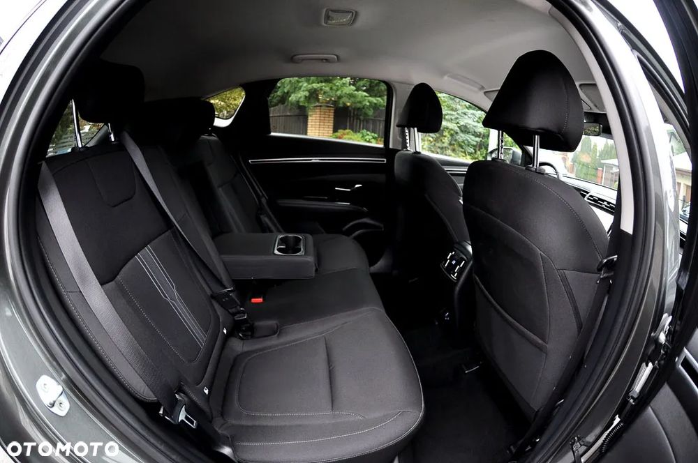 Hyundai Tucson 1.6 GDI BlueDrive GO 2WD - 22