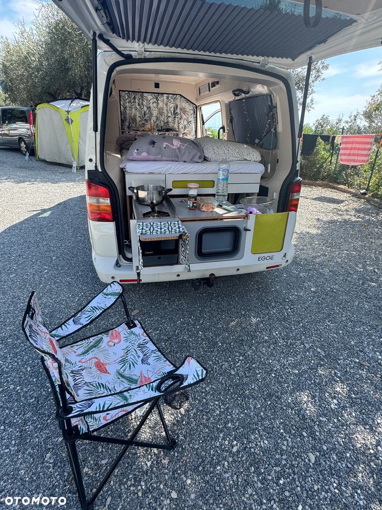 Volkswagen Transporter - 2