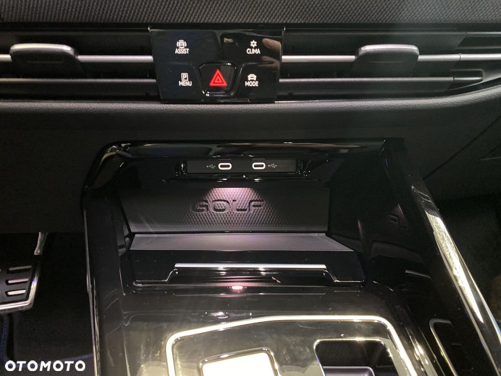 Volkswagen Golf - 26