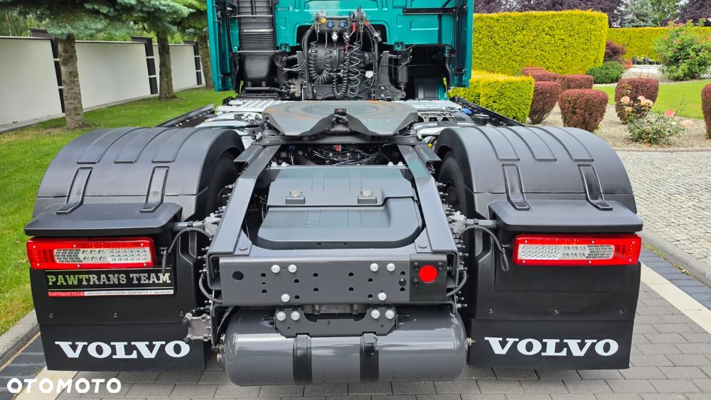 Volvo ///FH500///2023///GLOBETROTTER/// XXL///HYDRAULIKA///FULL LED///VIRTUAL COCPIT///ALUFELGI///KLIMATYZACJA POSTOJOWA///NAWIGACJA///TV///WAGA/// KAMERA///STAN BARDZO DOBRY - 16