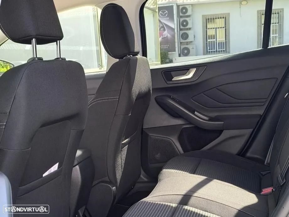 Ford Focus SW 1.0 EcoBoost MHEV Active X - 11