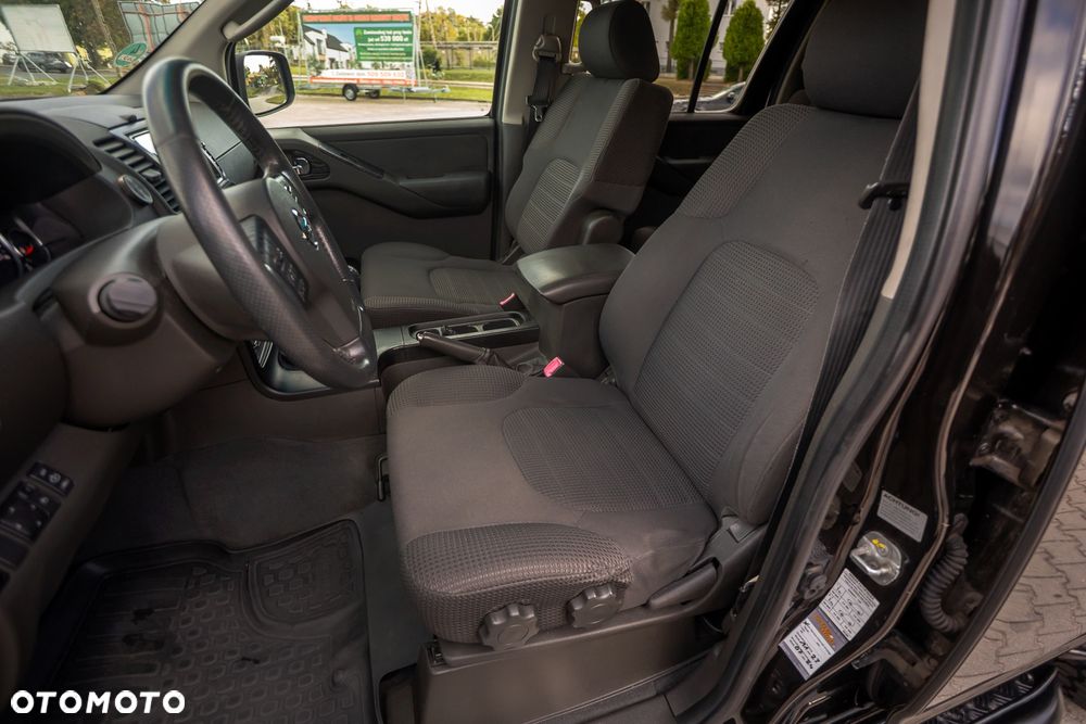 Nissan Pathfinder 2.5 DCi Elegance - 30