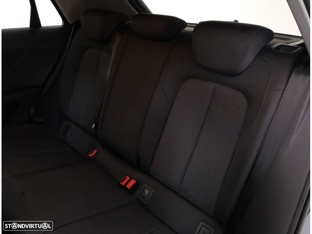 Audi Q2 30 TDI Advanced S tronic - 12