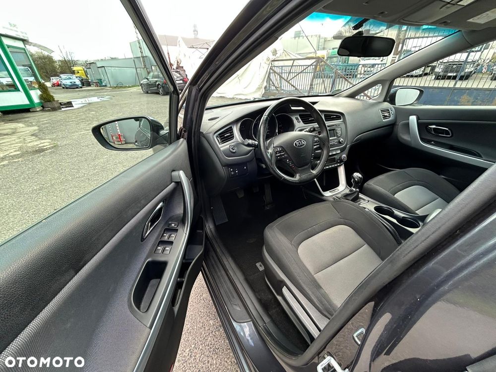 Kia Ceed 1.4 CVVT Vision - 22