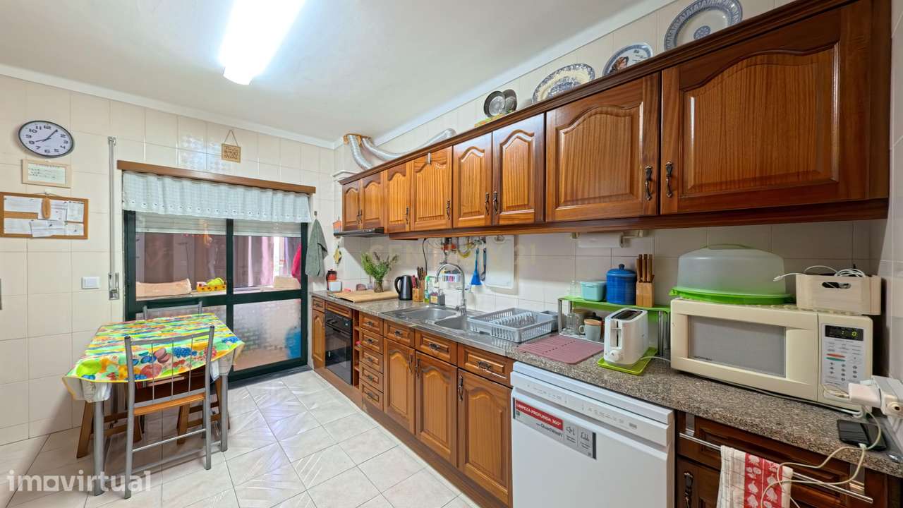 Andar de moradia T4 com garagem e terreno em Rio de Loba - Viseu - Grande imagem: 4/15