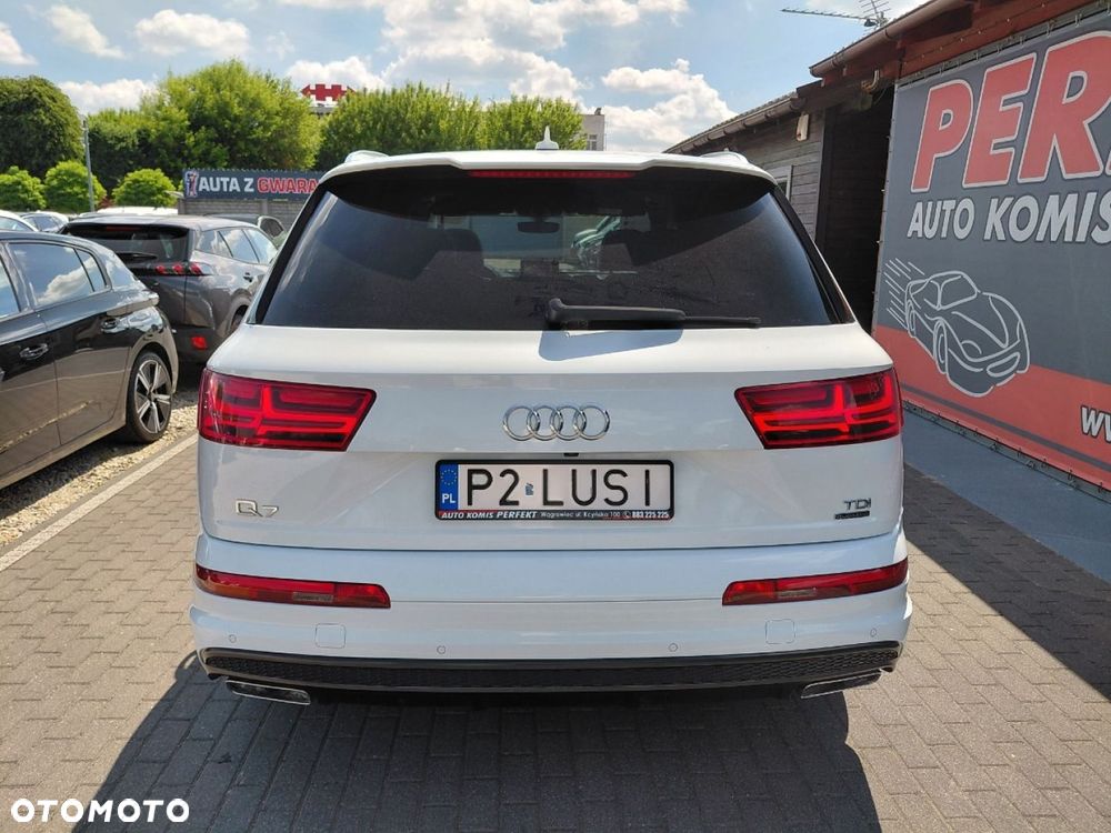 Audi Q7 - 7