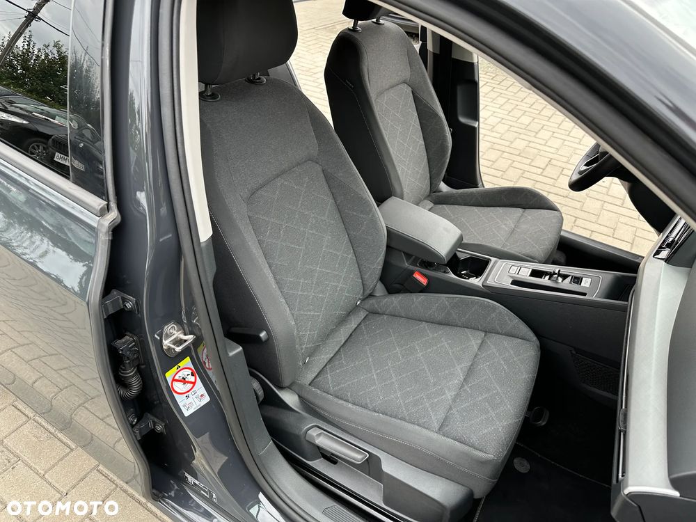 Volkswagen Golf - 21