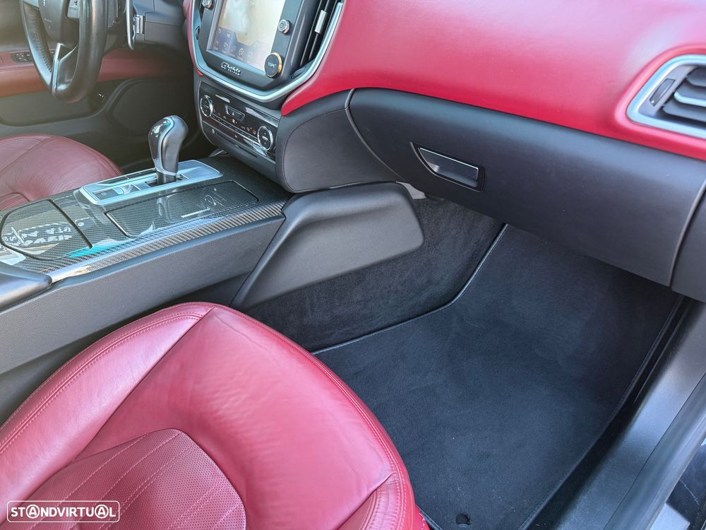 Maserati Ghibli 3.0 V6 - 26