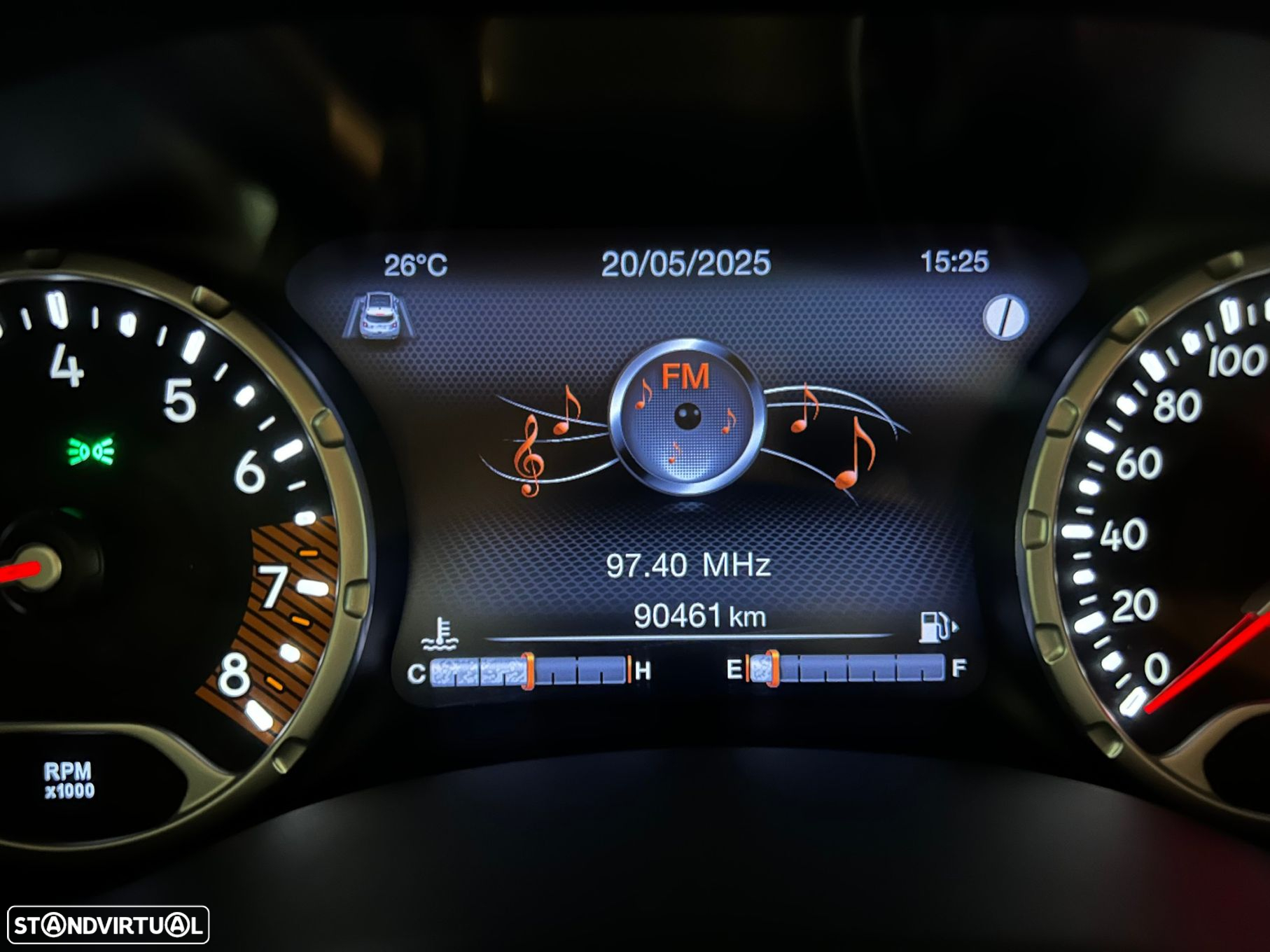 Jeep Renegade 1.0 T Limited - 23