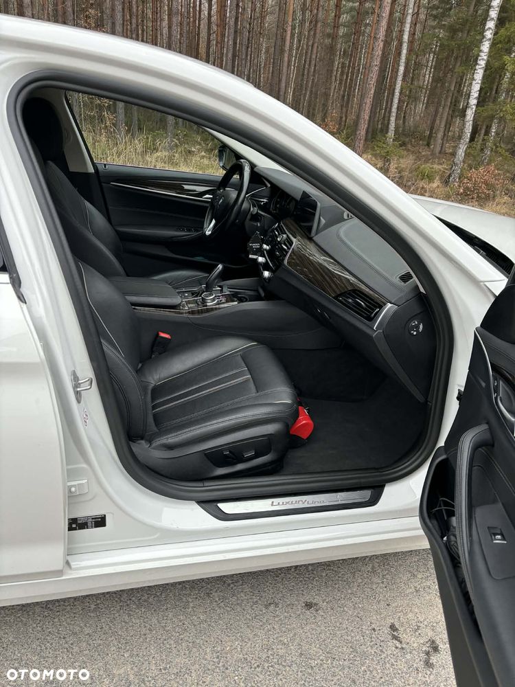 BMW Seria 5 518d Luxury Line - 6