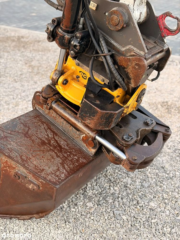 Takeuchi tb175w - 18