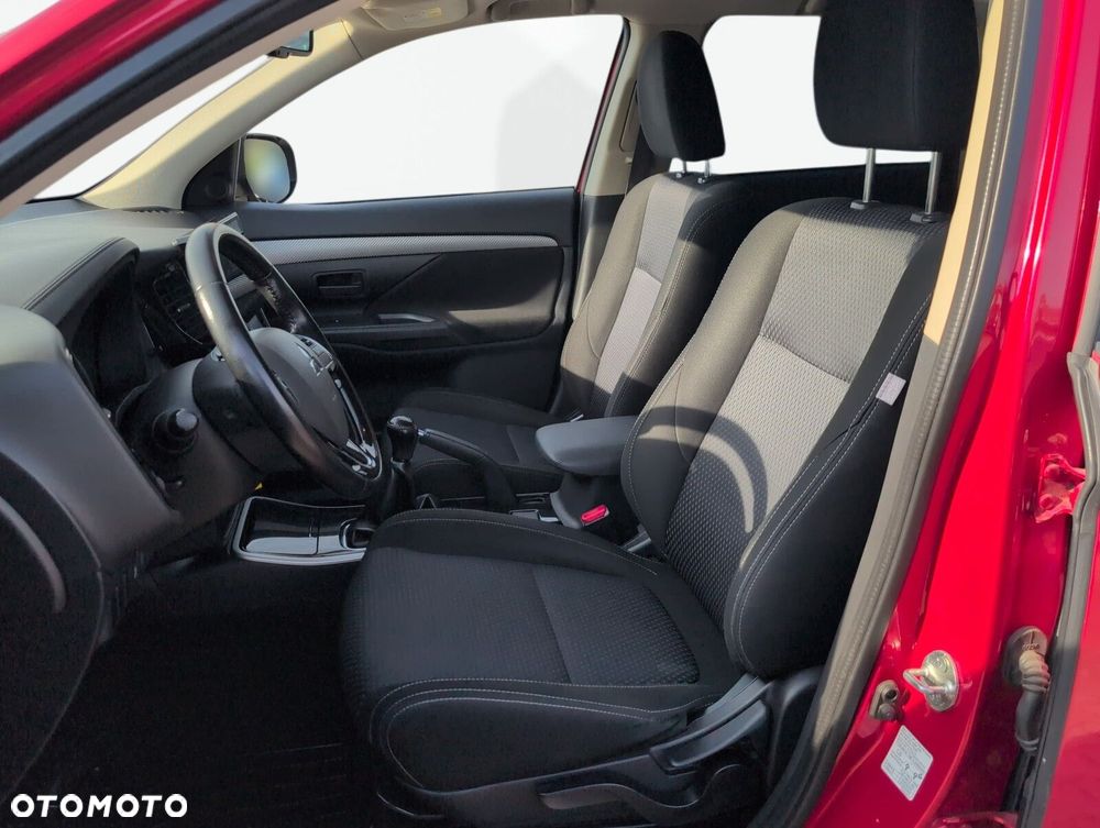 Mitsubishi Outlander 2.0 City Style 2WD - 18