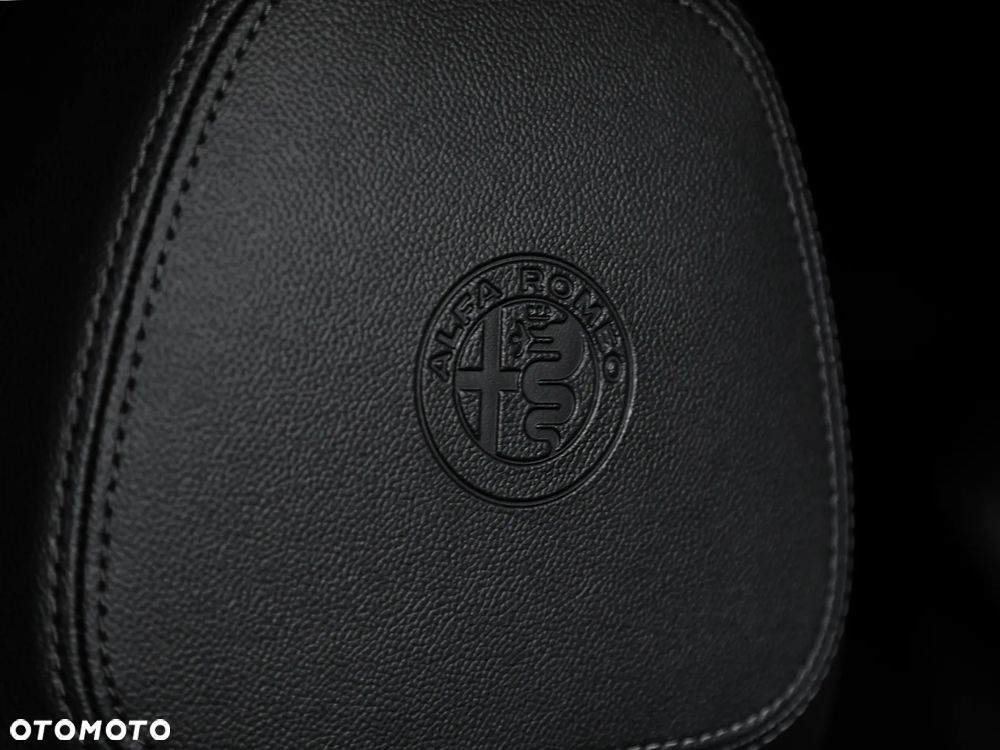 Alfa Romeo Giulia 2.0 Turbo Veloce Q4 - 8