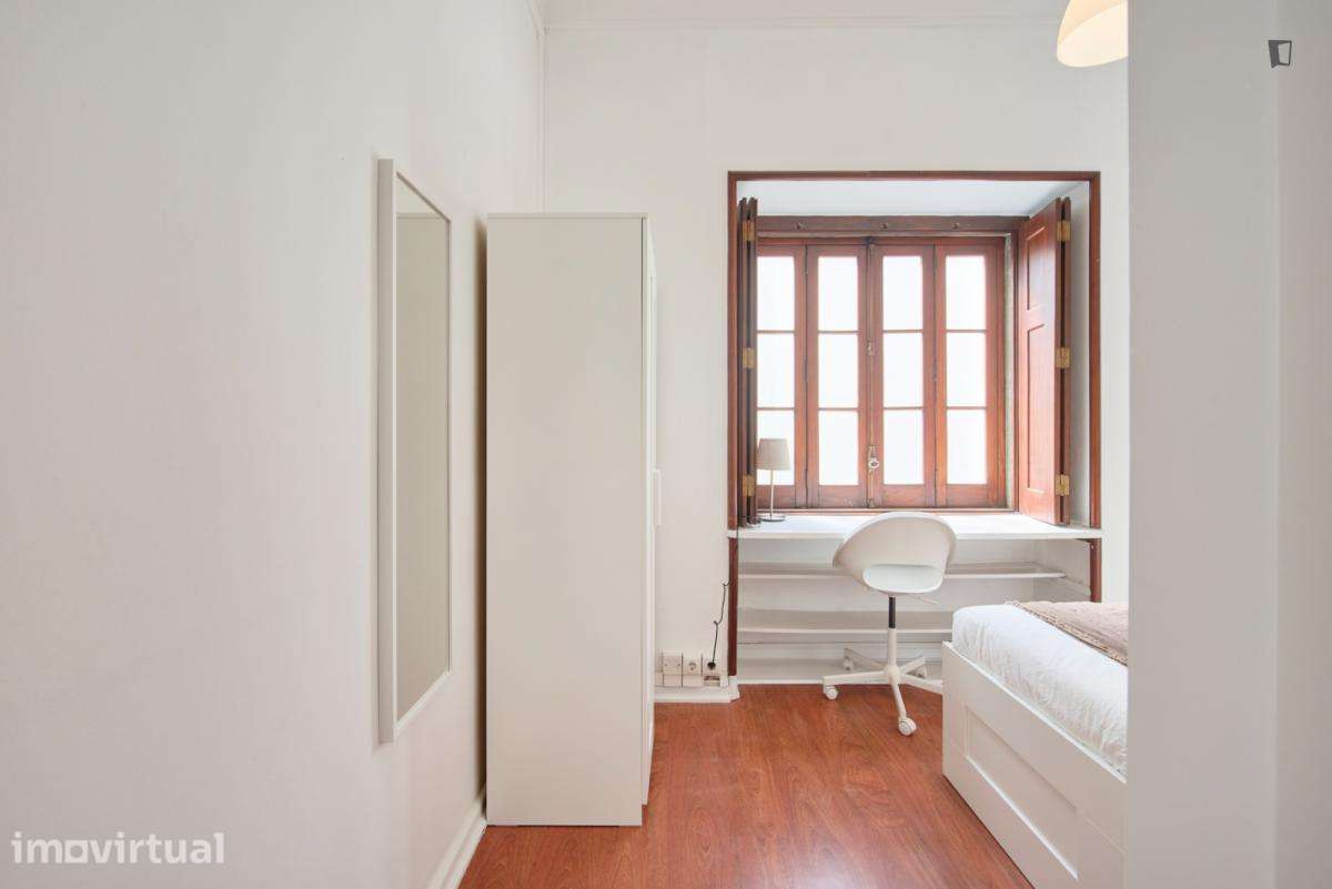 Quarto - localizado em Estrela Lisbon - Grande imagem: 5/40