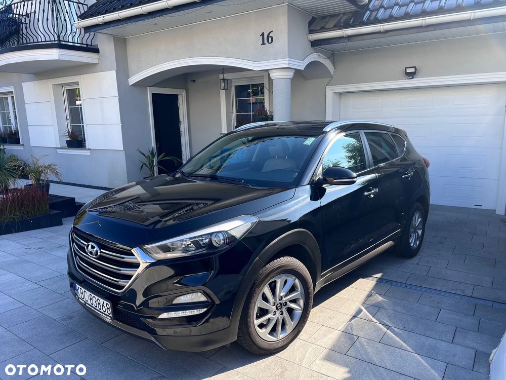 Hyundai Tucson 1.7 CRDI BlueDrive Comfort 2WD - 11