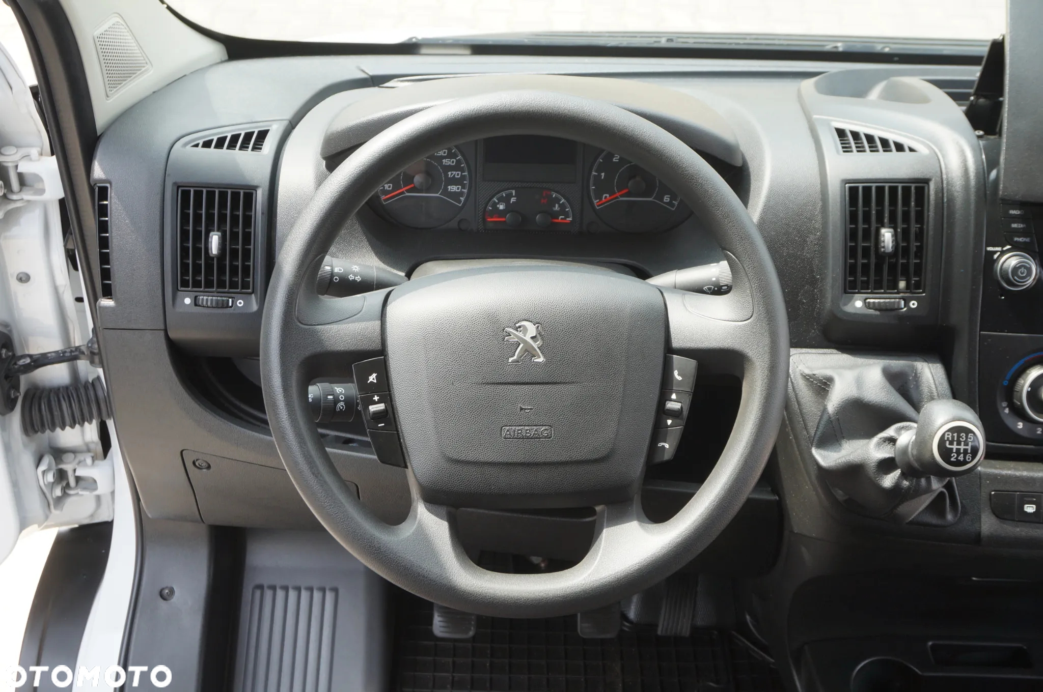 Peugeot BOXER VAN WZMOCNIONY HAK 3t. DMC.z.poj. 6500kg - 26