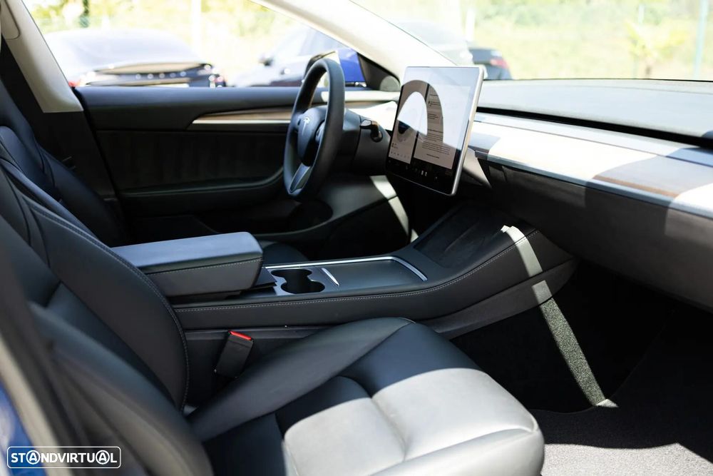 Tesla Model 3 Long-Range Dual Motor AWD - 19