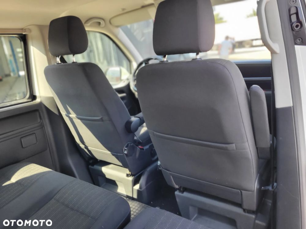 Volkswagen Caravelle 2.0 TDI L2 Comfortline DSG - 22