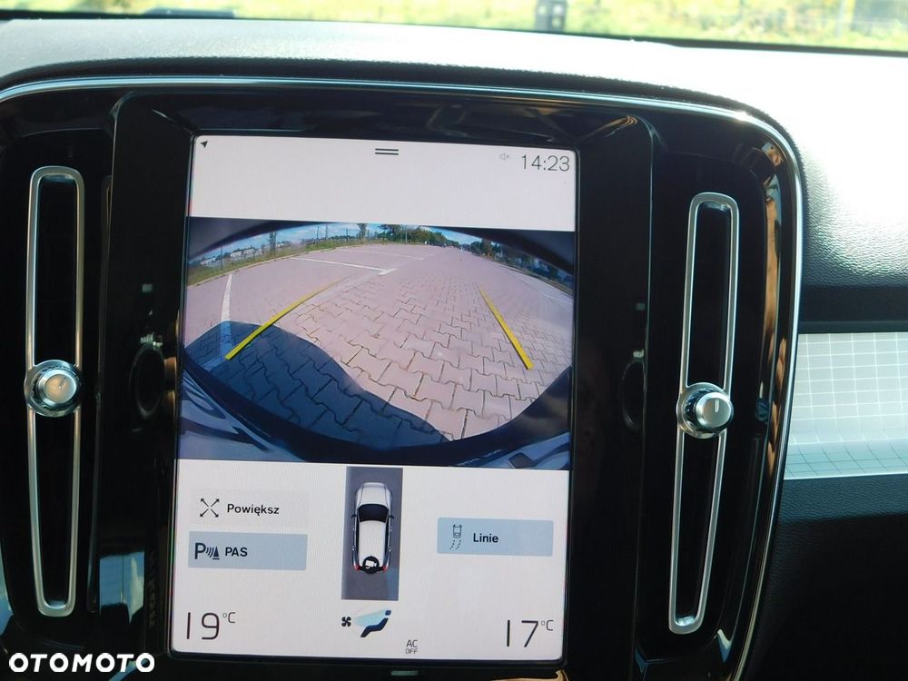 Volvo XC 40 - 21