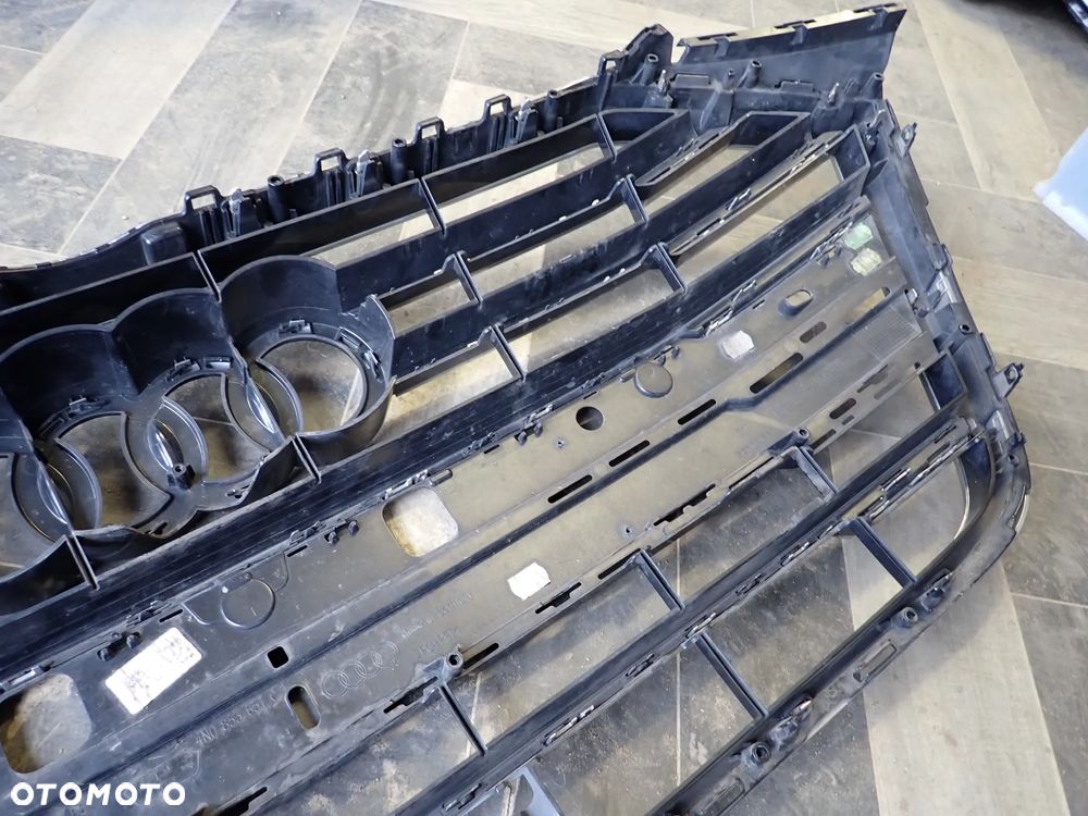 AUDI A8 D5 GRILL 4N0853651B - 4