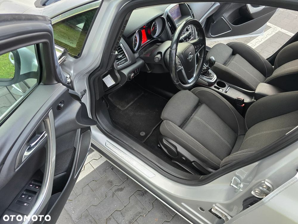 Opel Astra 1.4 Turbo Cosmo - 6