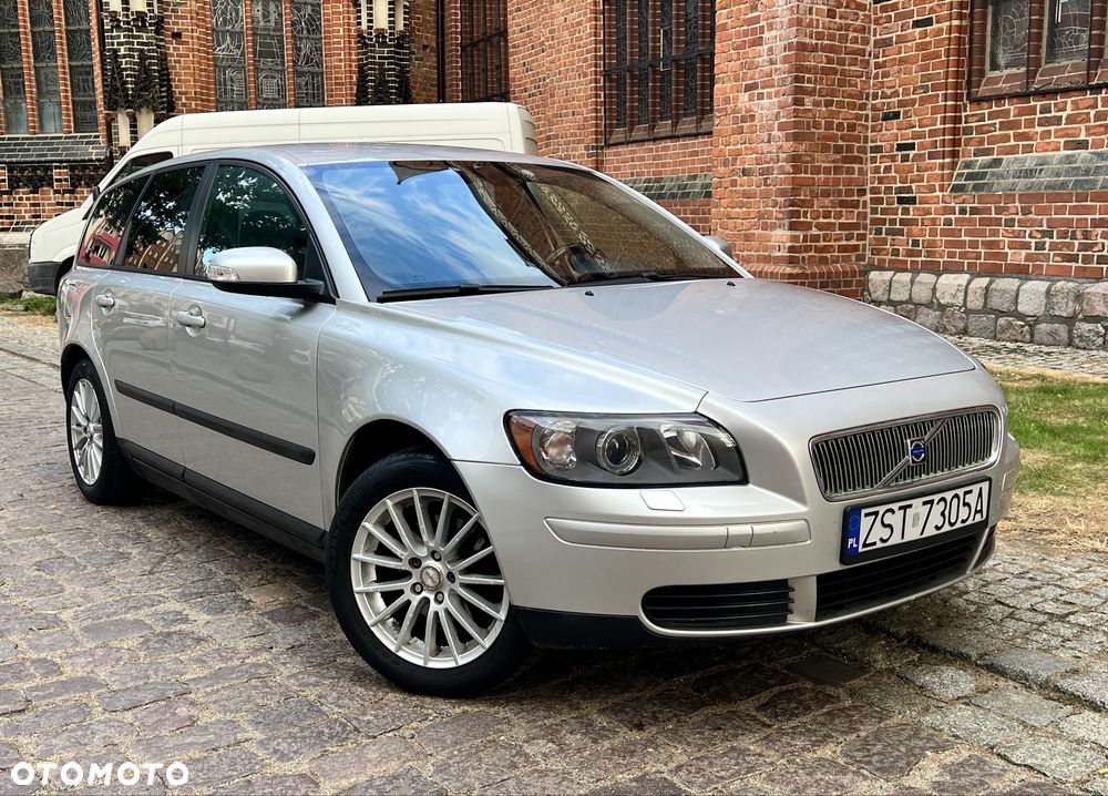 Volvo V50 - 1