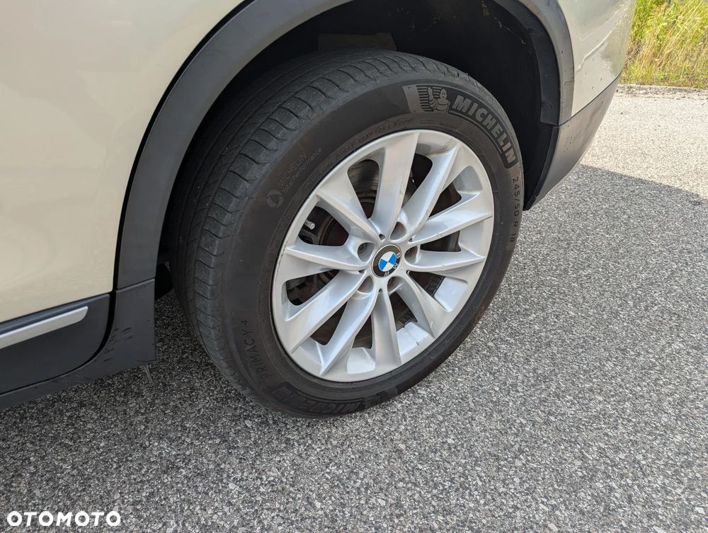 BMW X3 28i xDrive - 29
