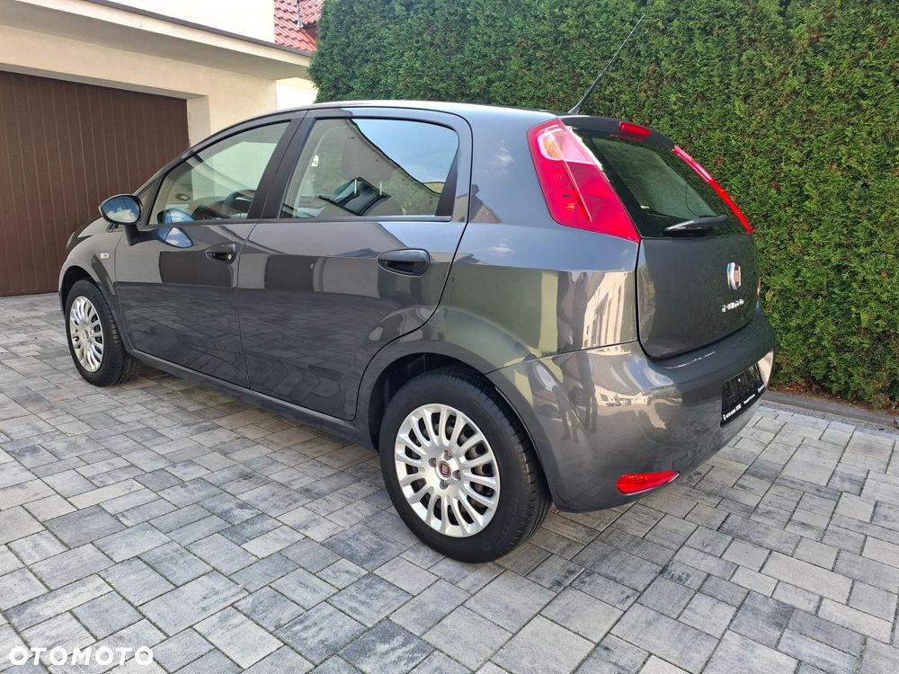 Fiat Punto Evo 1.2 8V Street - 2