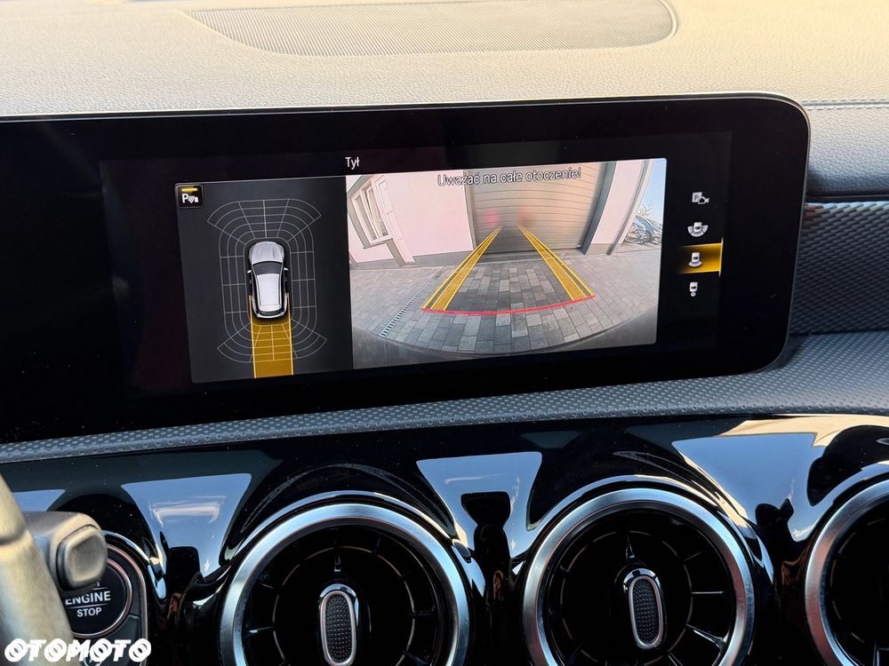 Mercedes-Benz CLA - 8