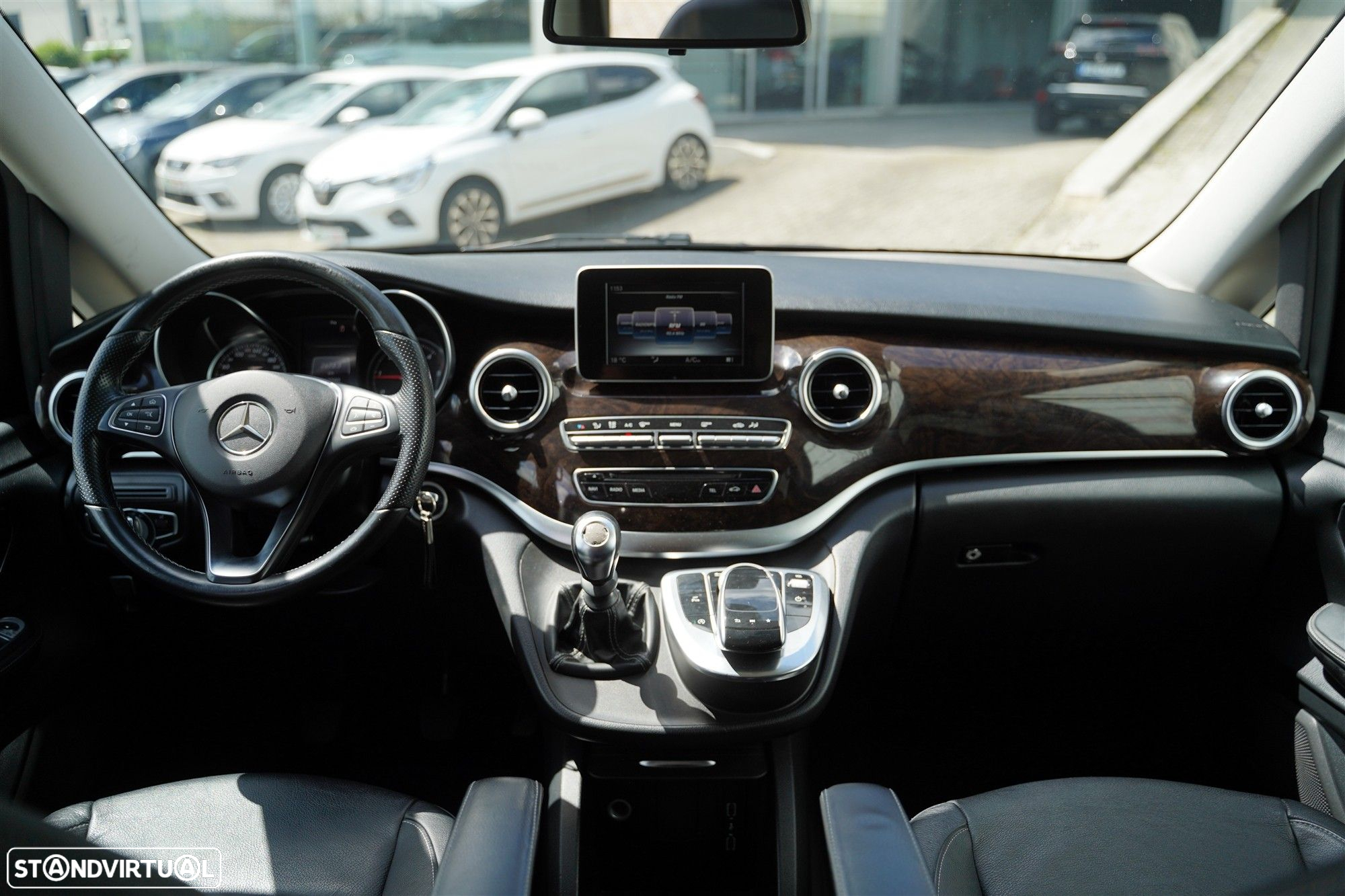 Mercedes-Benz V 220 d Longo Avantgarde - 15