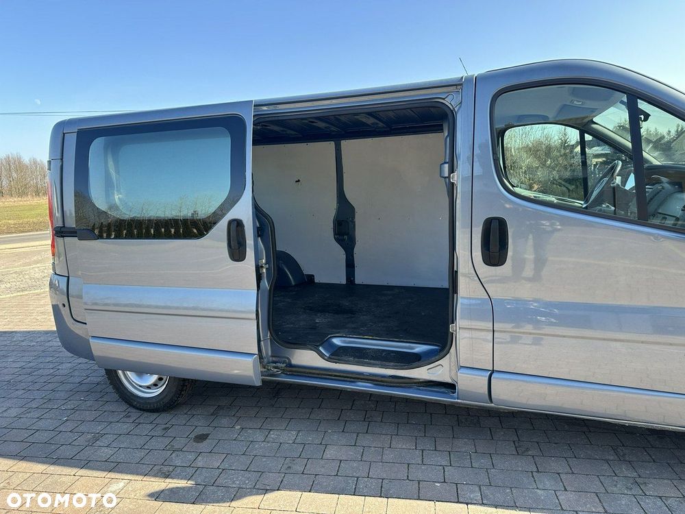 Opel Vivaro - 14