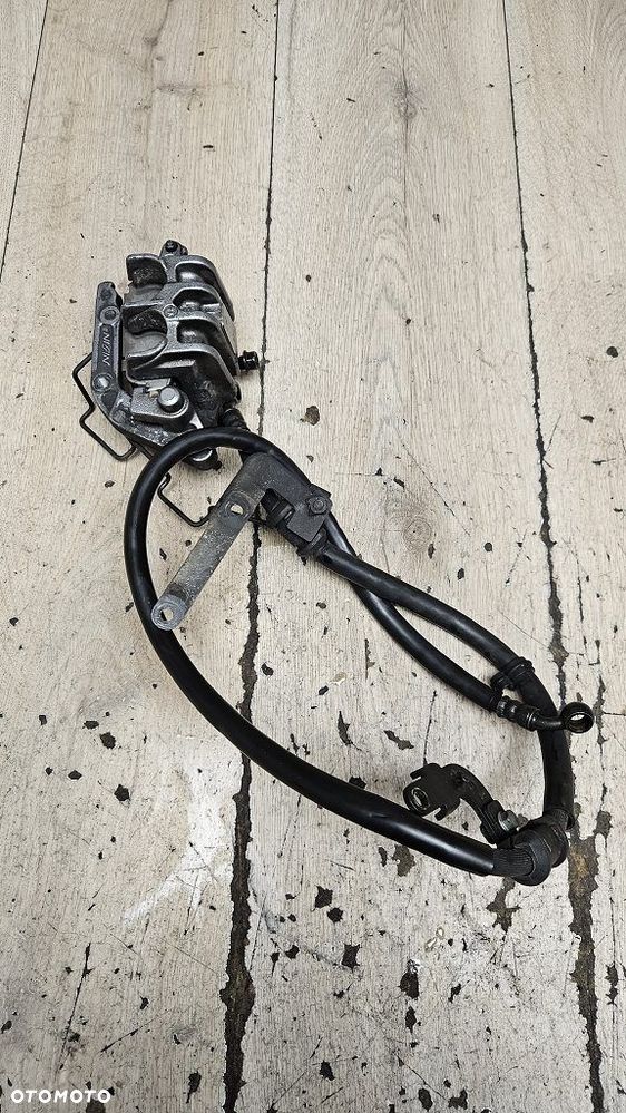 Honda vt750 c2 rc44   Zacisk hamulcowy przód Honda - 4