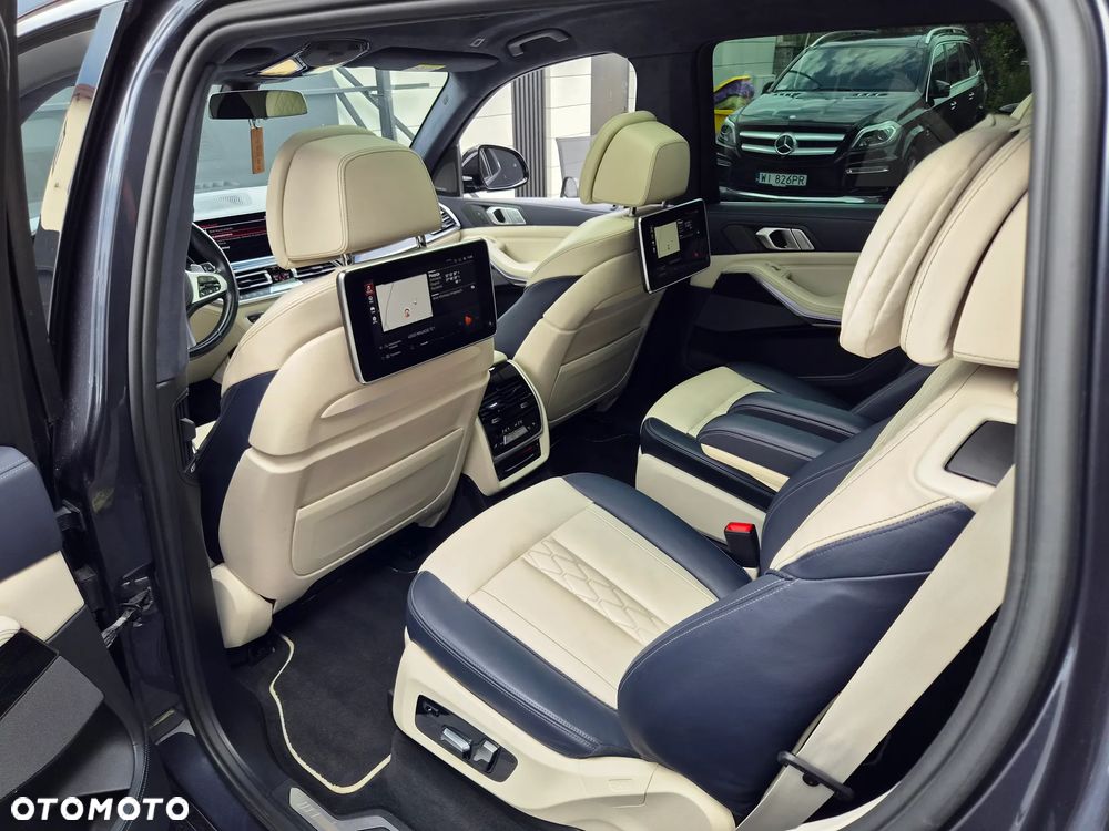 BMW X7 M50d sport - 15