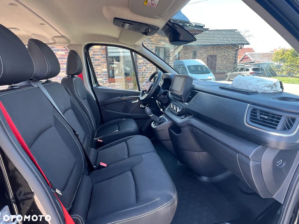 Renault Trafic Grand 2.0 dCi EDC - 12