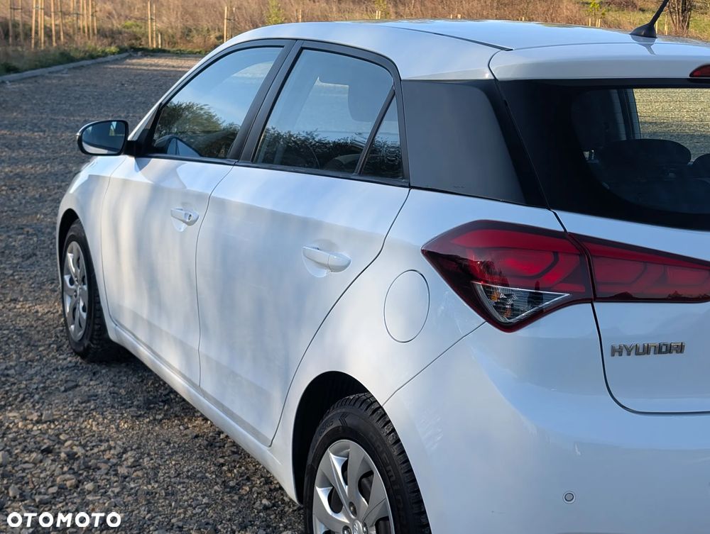 Hyundai i20 1.2 BlueDrive Comfort - 16
