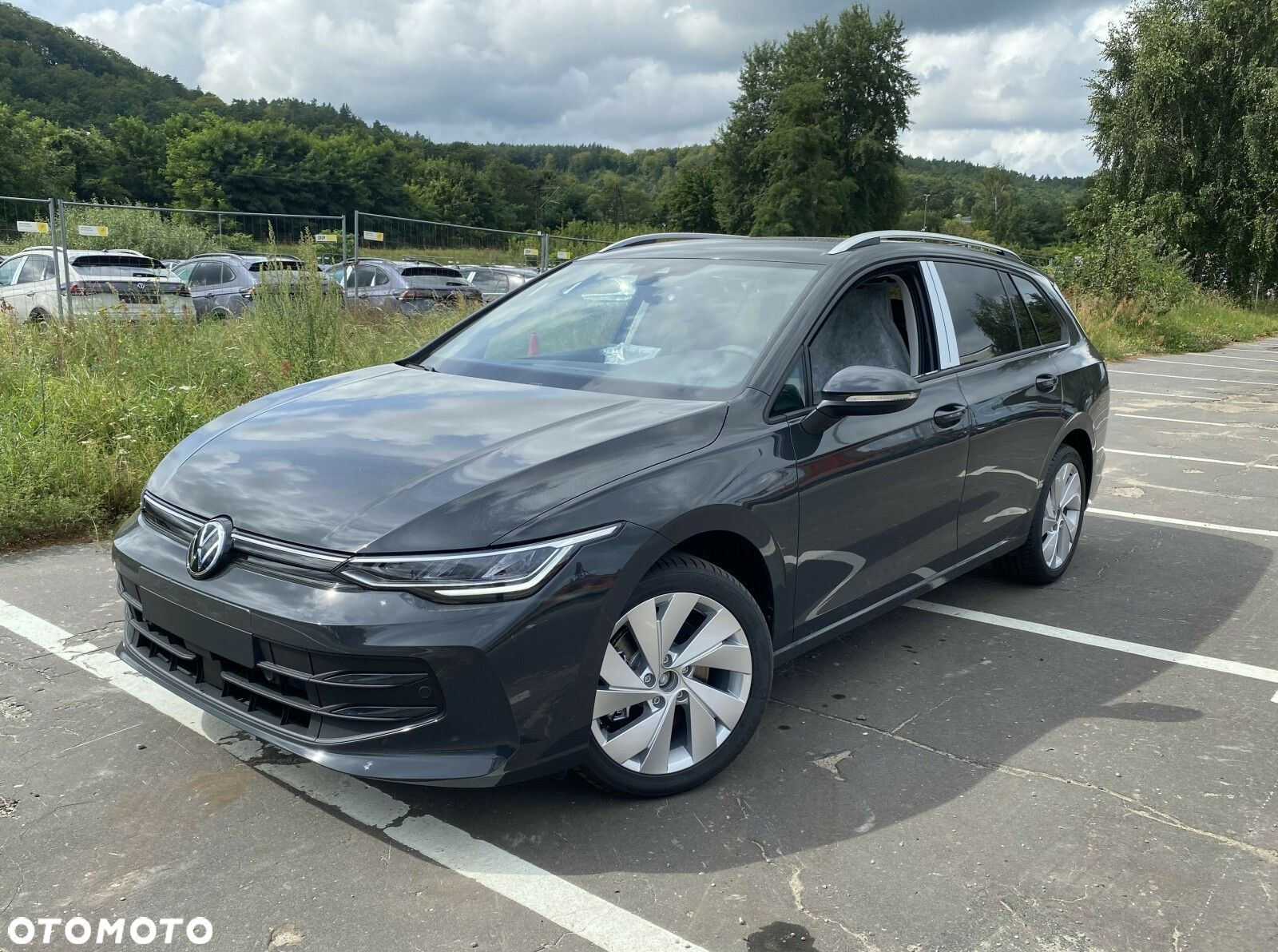Volkswagen Golf - 2