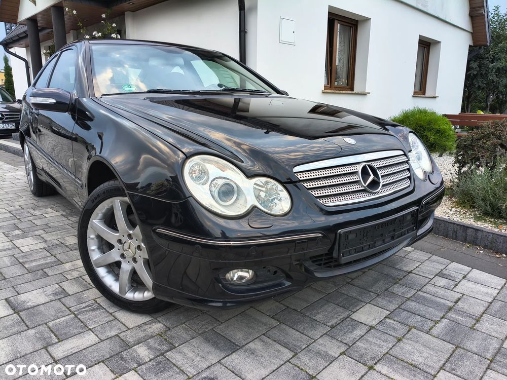 Mercedes-Benz Klasa C 180 Kompressor Sport Edition - 38