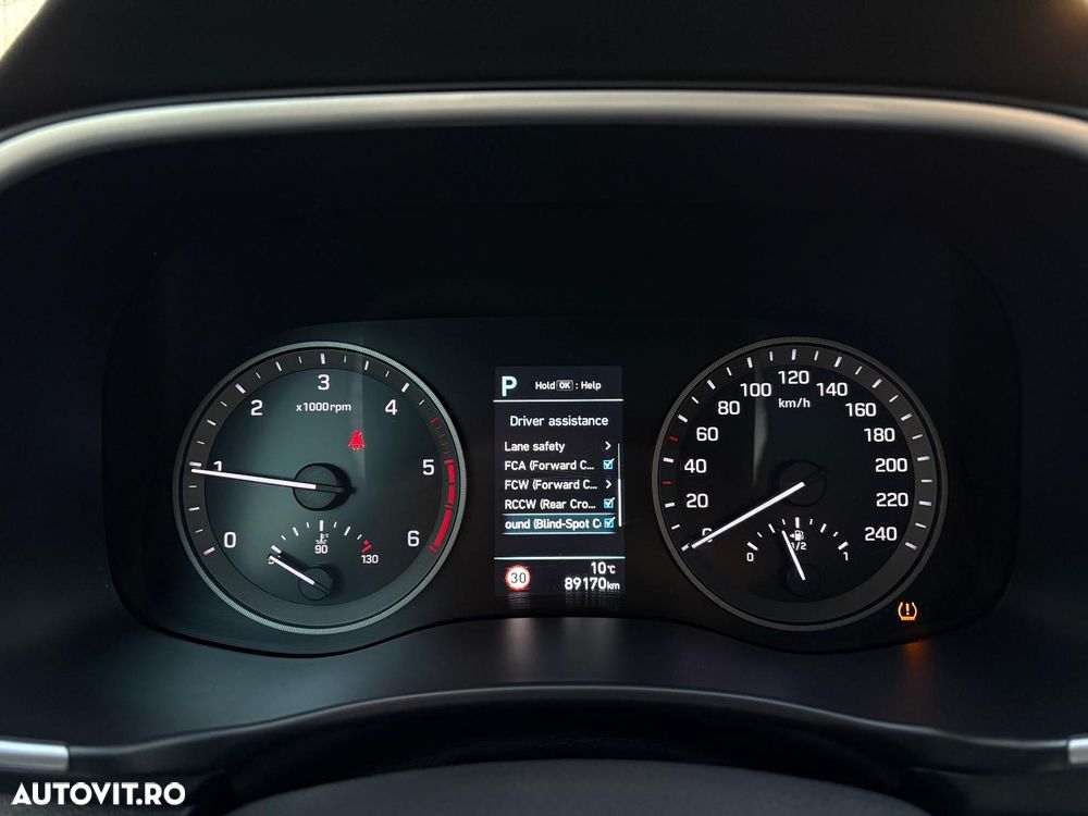 Hyundai Tucson 2.0 CRDI 4WD 6AT Luxury+ - 23