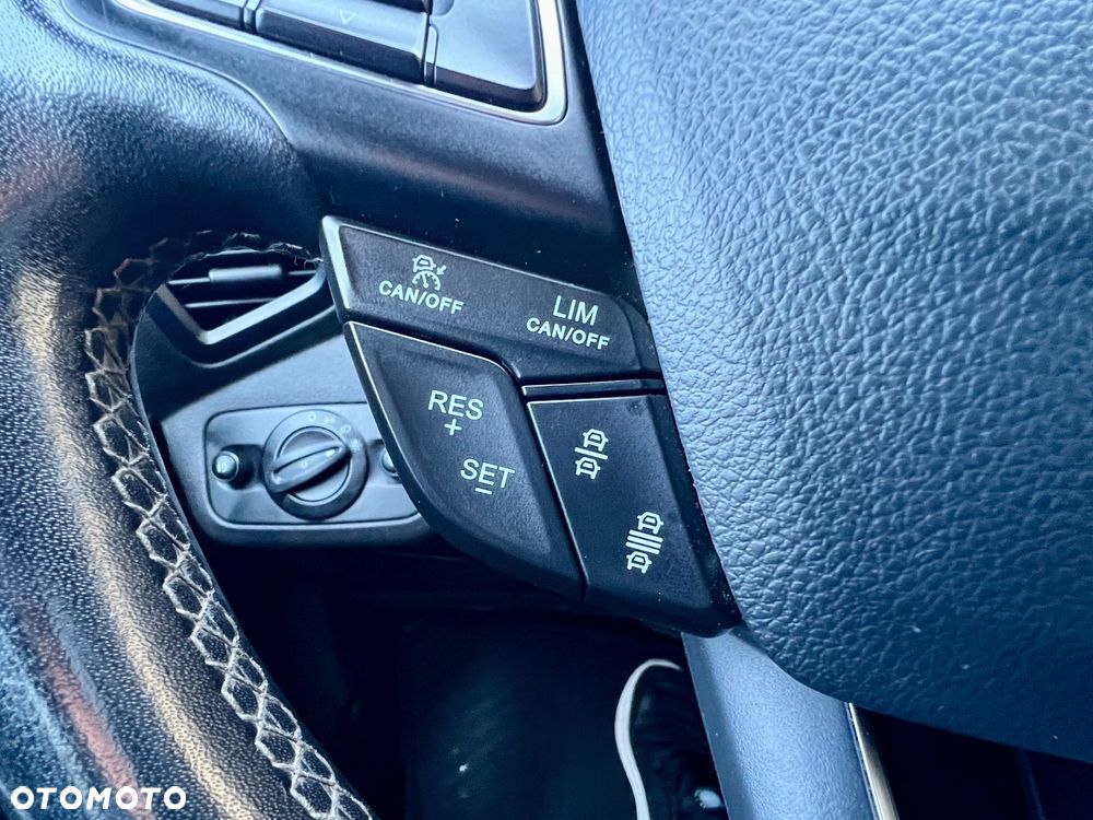 Ford Kuga 2.0 TDCi 4x4 ST-Line - 29