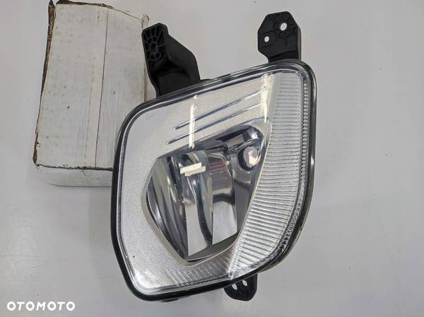 HALOGEN LEWY FORD FIESTA MK8 89250831