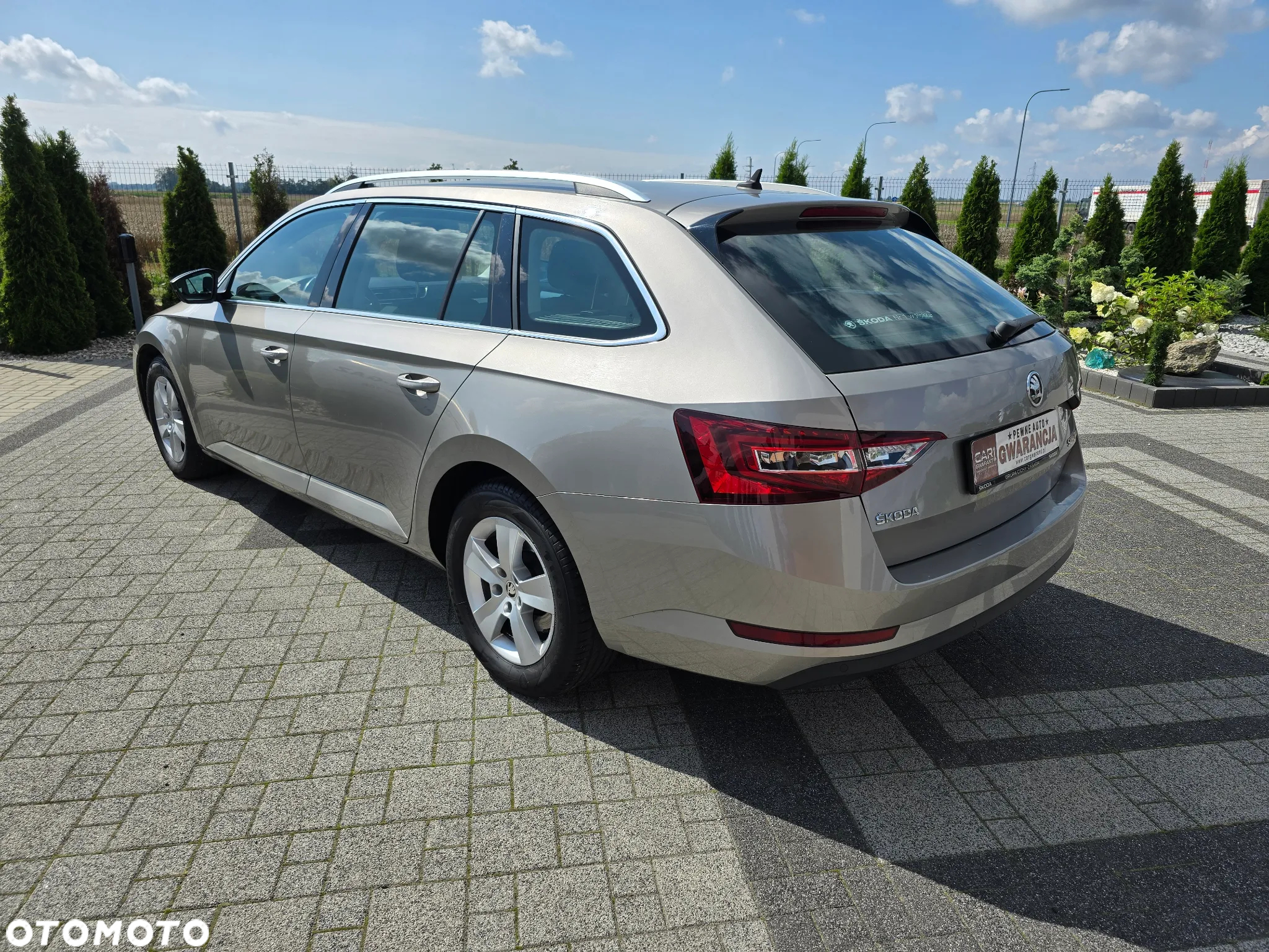 Skoda Superb 2.0 TDI Ambition - 2