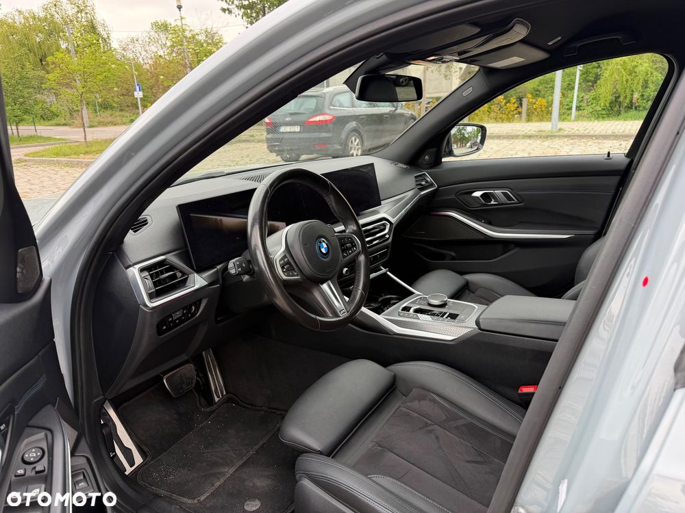 BMW Seria 3 330e PHEV xDrive M Sport - 9