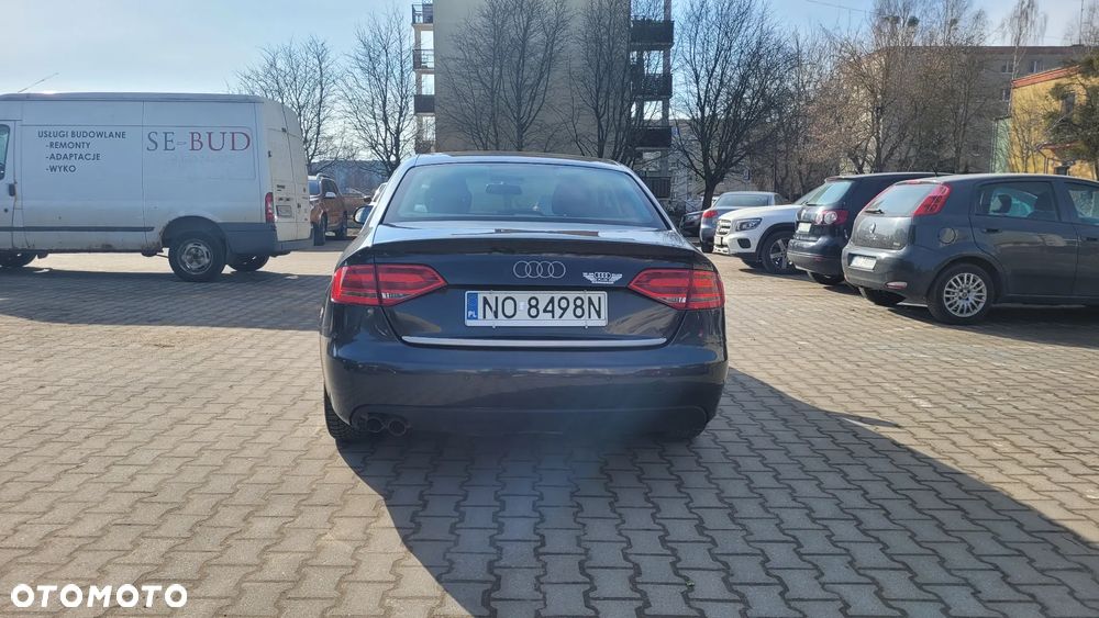 Audi A4 Limousine 2.0 TDI e DPF - 6