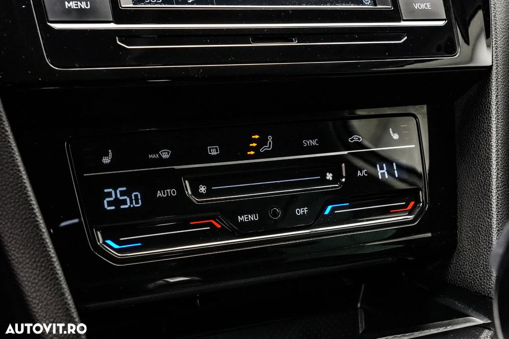 Volkswagen Passat Variant 1.5 TSI ACT OPF DSG Comfortline - 19