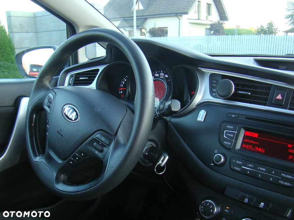 Kia Ceed 1.6 GDI L - 31