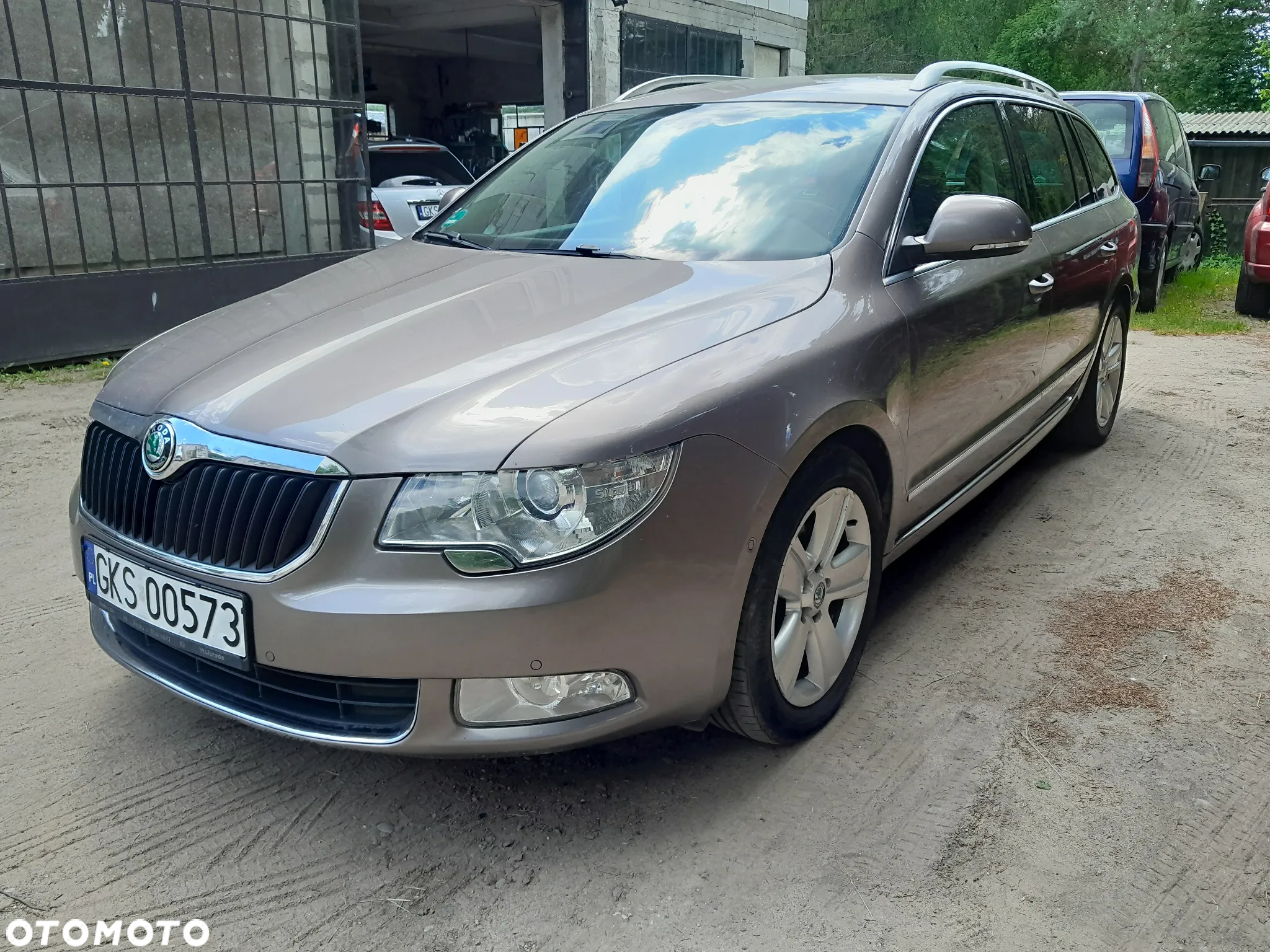Skoda Superb 2.0 TDI Elegance DSG - 3
