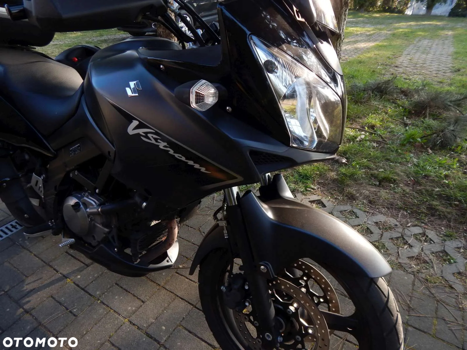 Suzuki V-STROM - 8