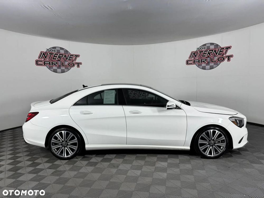Mercedes-Benz CLA 250 4Matic 7G-DCT - 7