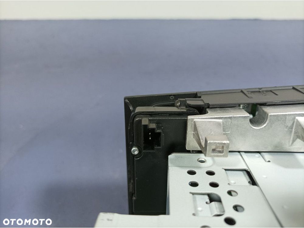 MERCEDES CLS W218 LIFT RADIO ODTWARZACZ CD A2189005608 - 6
