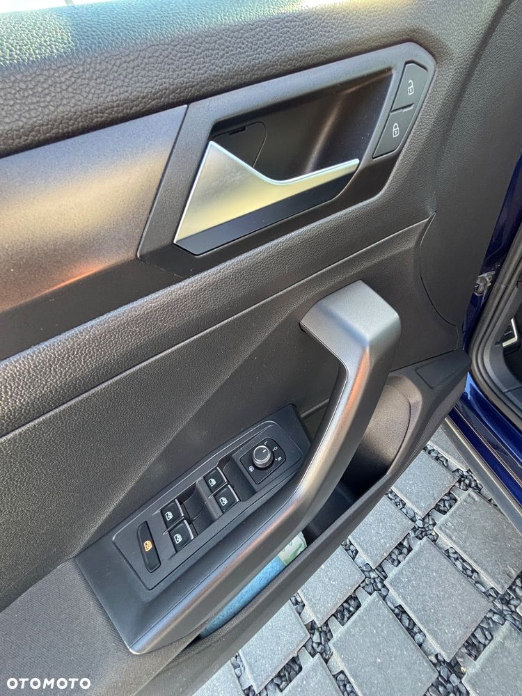 Volkswagen T-Roc 1.0 TSI Advance - 22